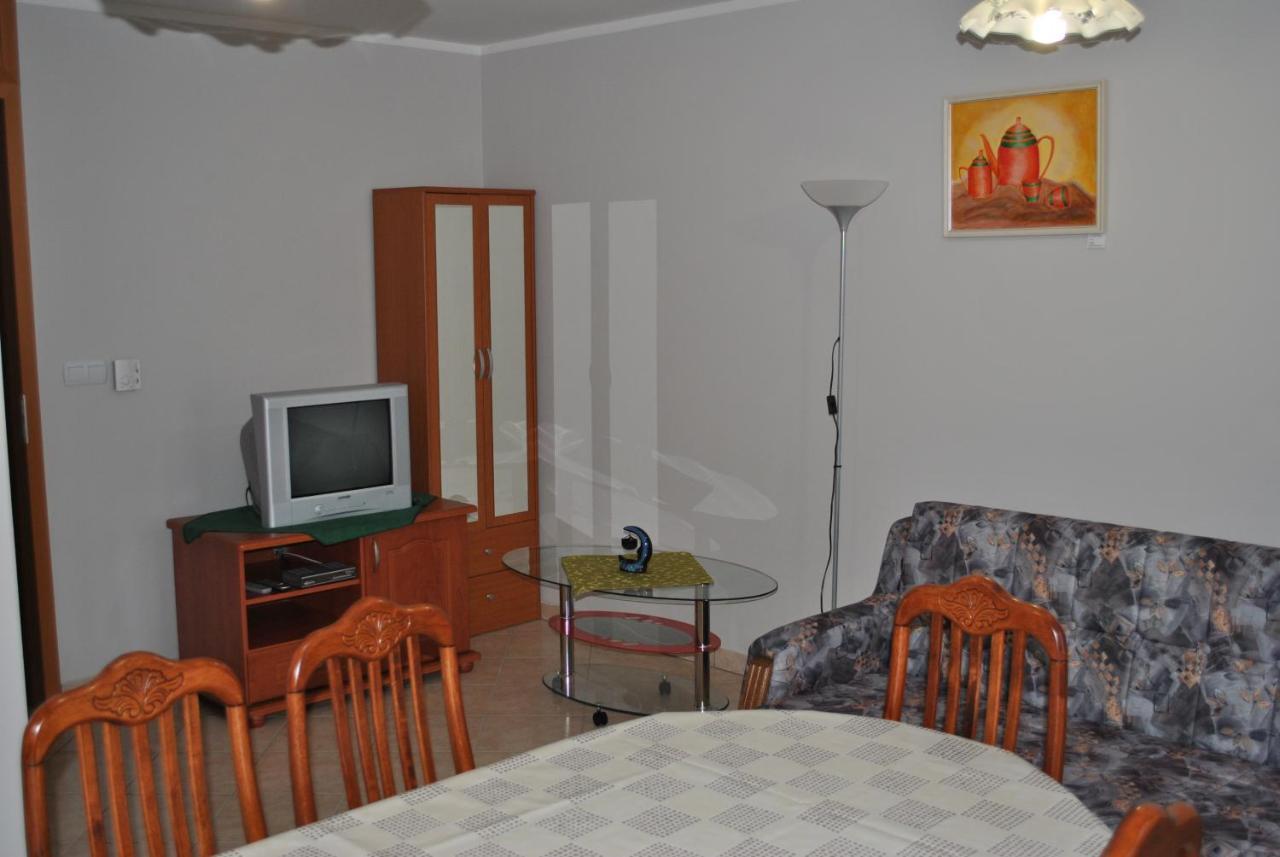 Apartments - Turisticna Kmetija Vrbnjak Лютомер Екстериор снимка