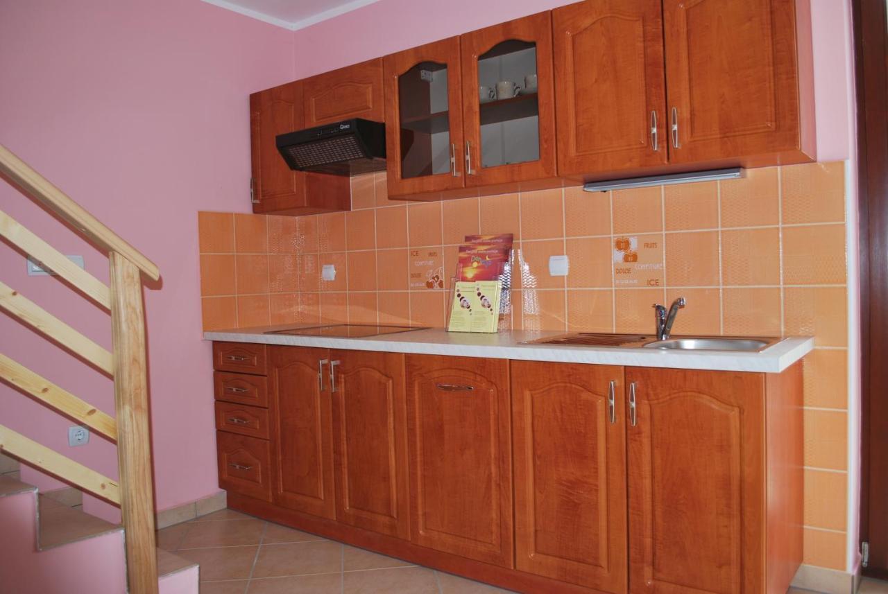 Apartments - Turisticna Kmetija Vrbnjak Лютомер Екстериор снимка