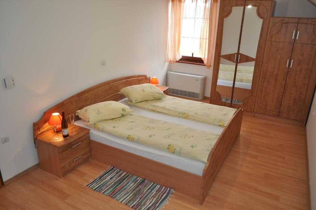 Apartments - Turisticna Kmetija Vrbnjak Лютомер Стая снимка